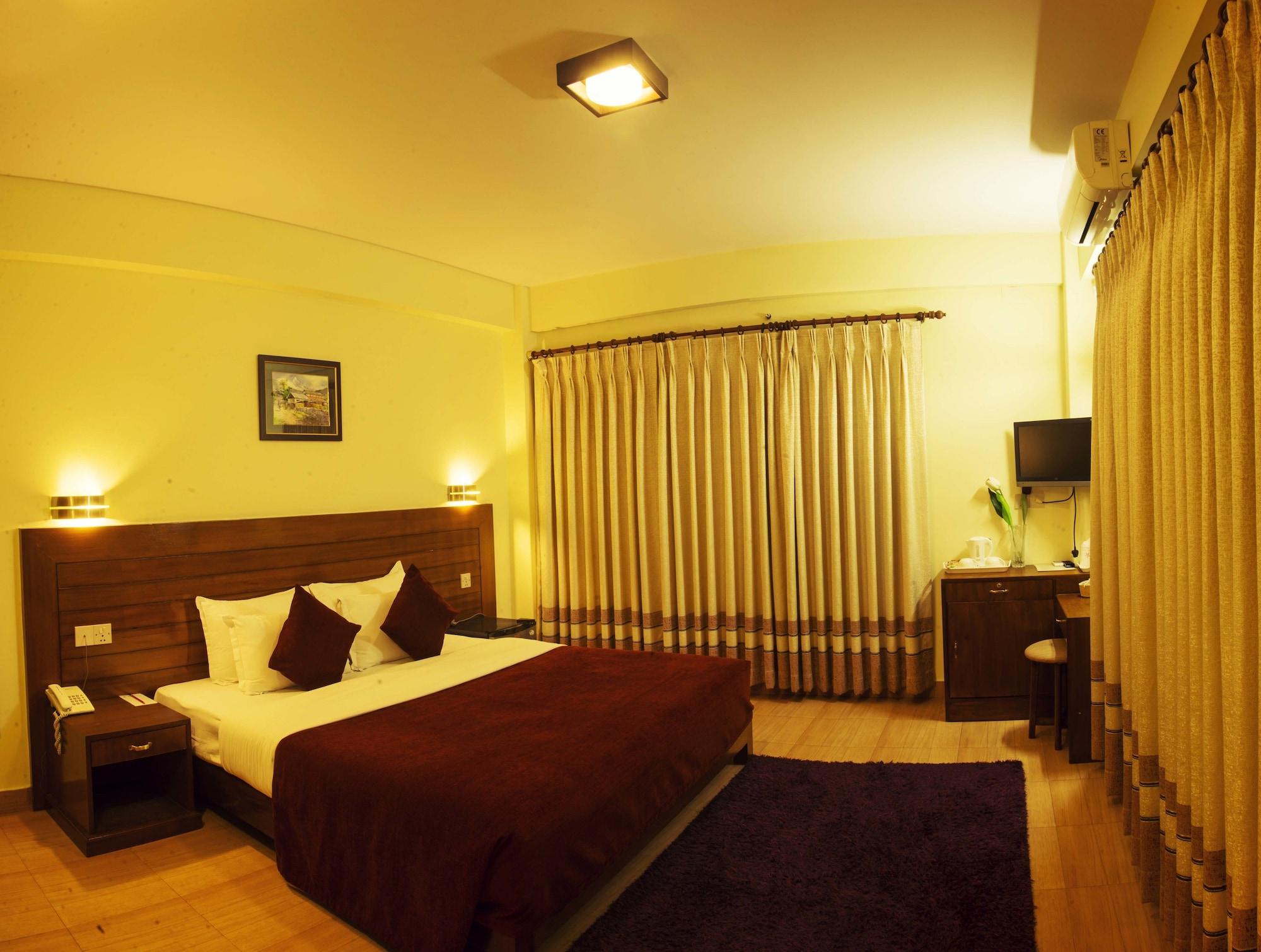 Hotel Tara Pokhara Ngoại thất bức ảnh