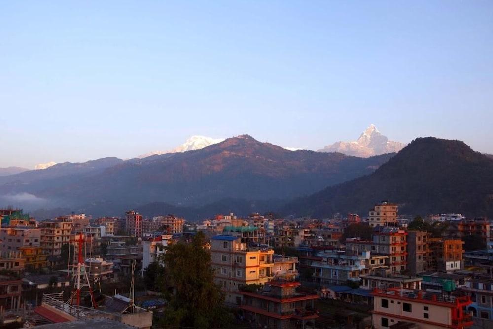 Hotel Tara Pokhara Ngoại thất bức ảnh
