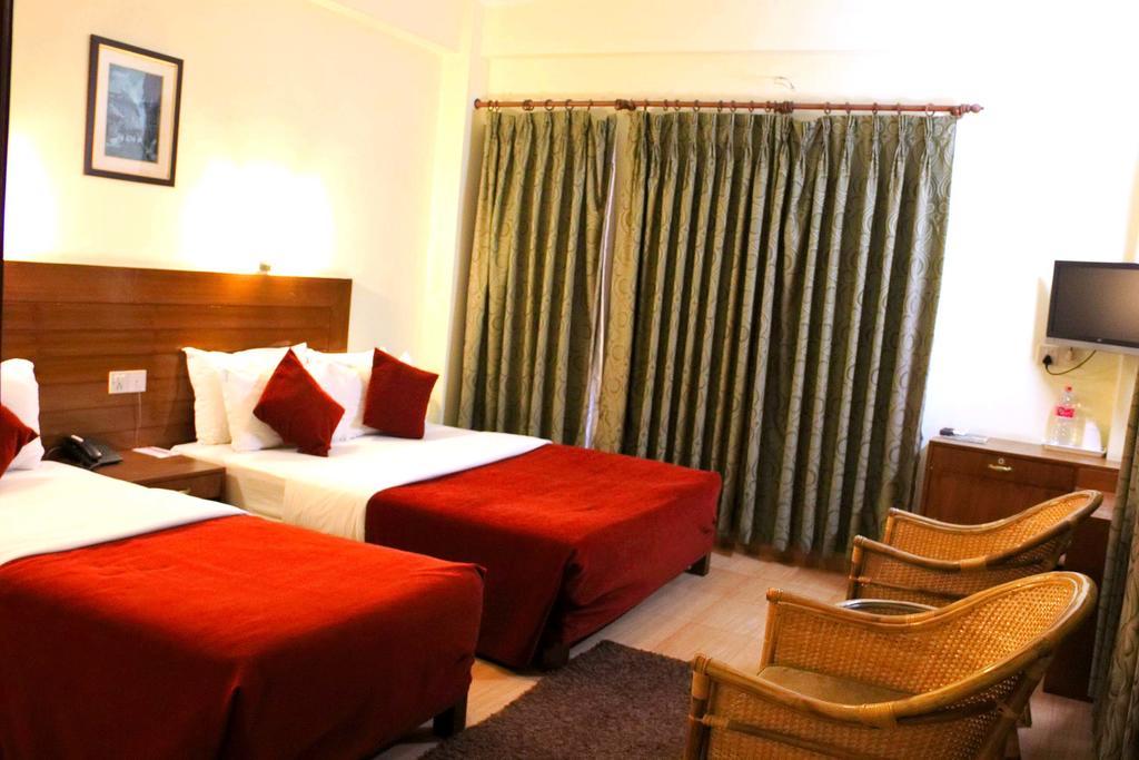 Hotel Tara Pokhara Ngoại thất bức ảnh