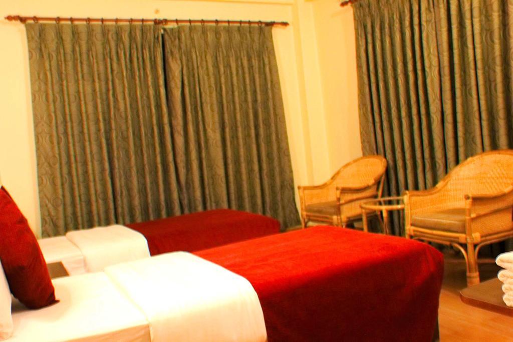 Hotel Tara Pokhara Ngoại thất bức ảnh