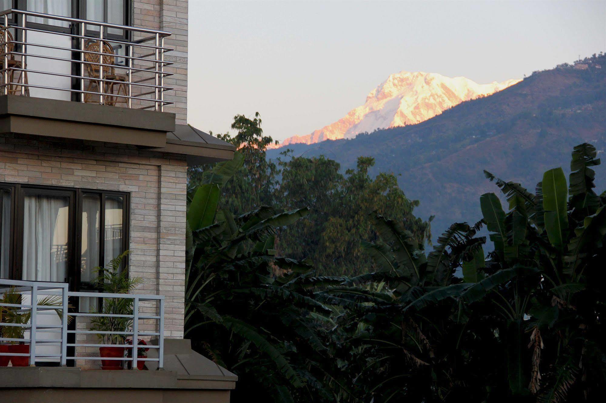Hotel Tara Pokhara Ngoại thất bức ảnh