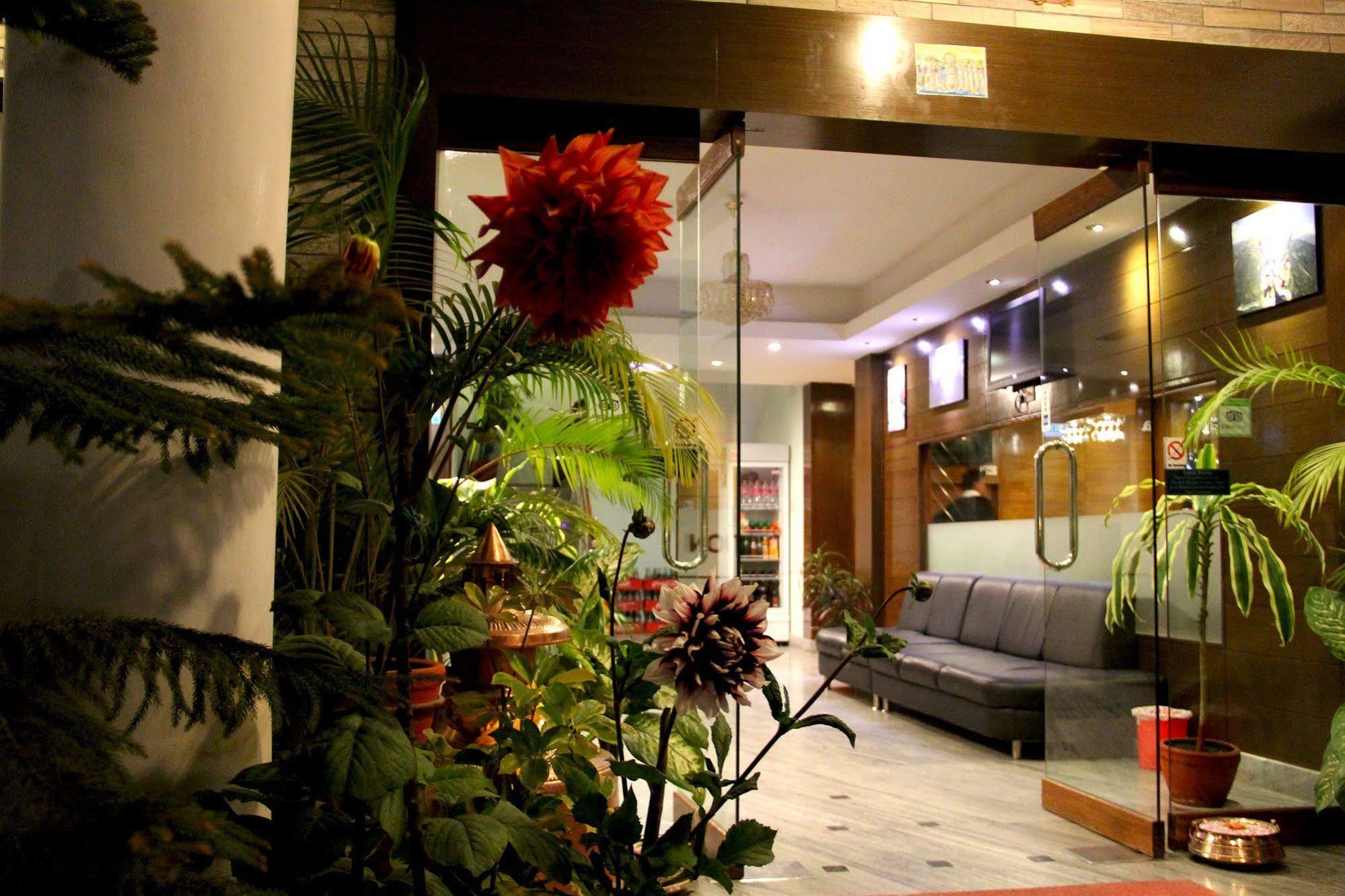 Hotel Tara Pokhara Ngoại thất bức ảnh