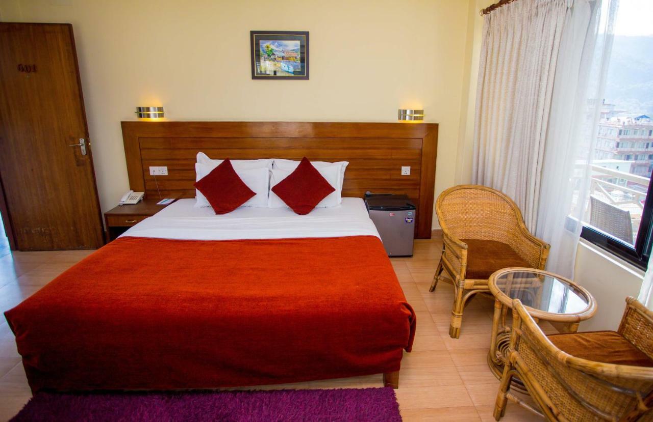 Hotel Tara Pokhara Ngoại thất bức ảnh