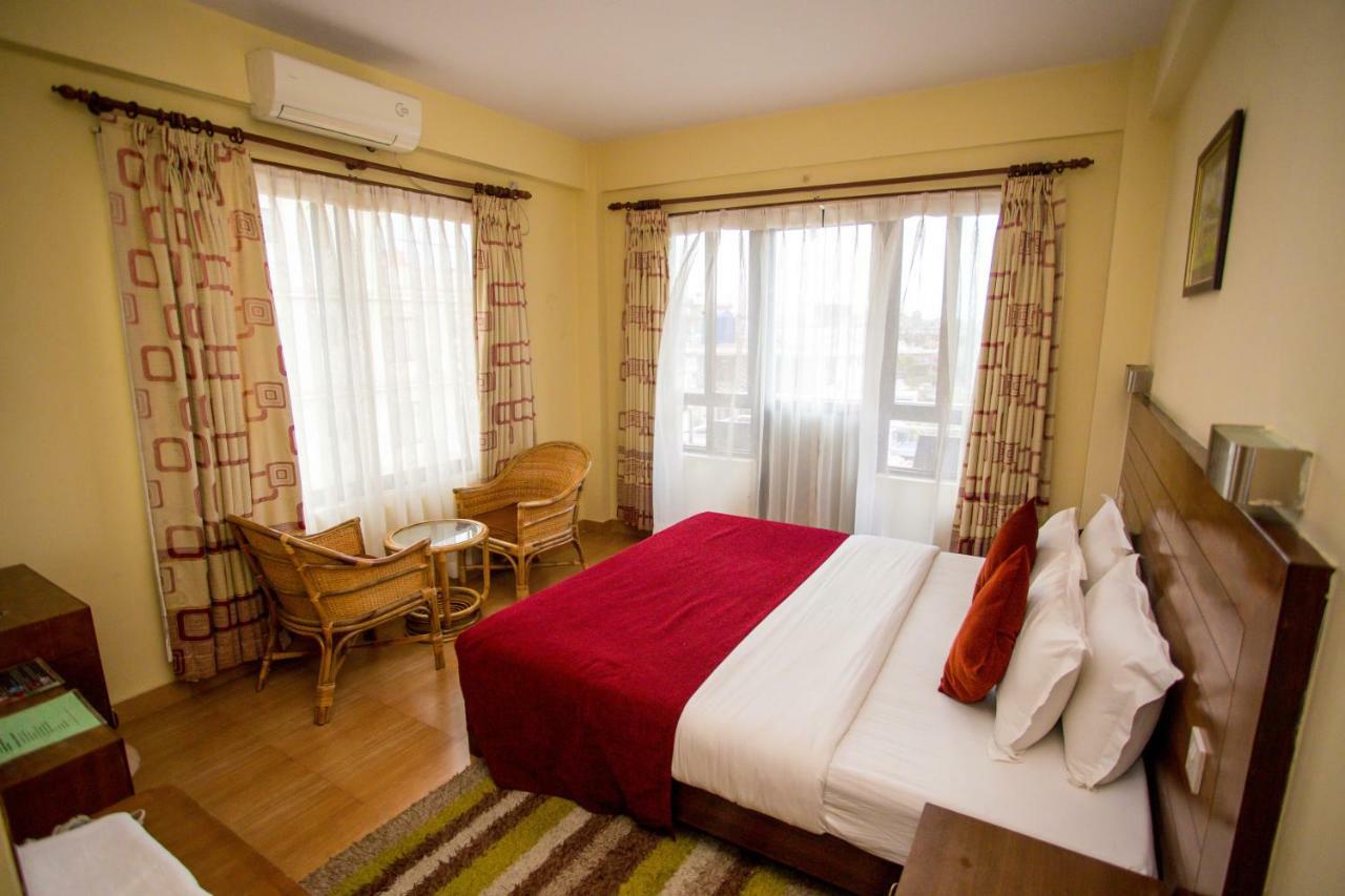 Hotel Tara Pokhara Ngoại thất bức ảnh