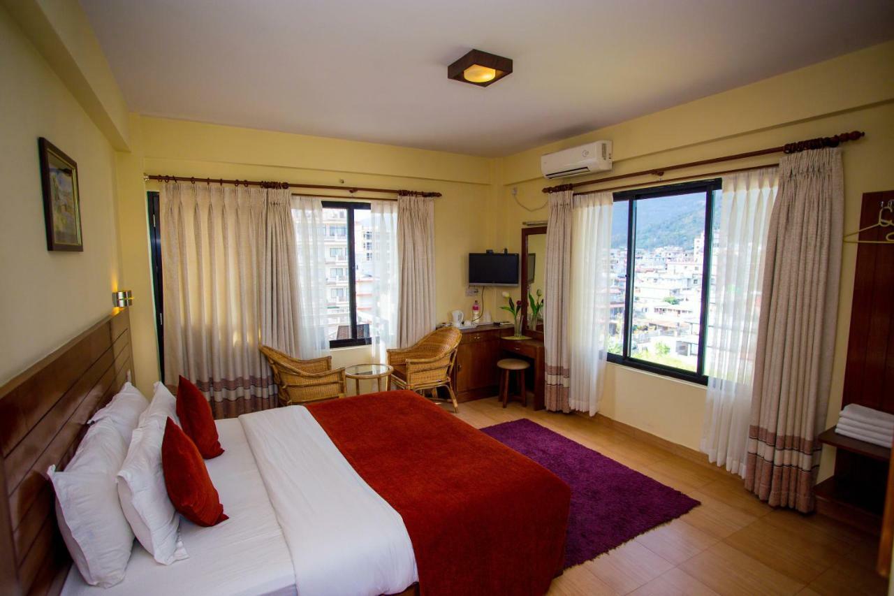 Hotel Tara Pokhara Ngoại thất bức ảnh