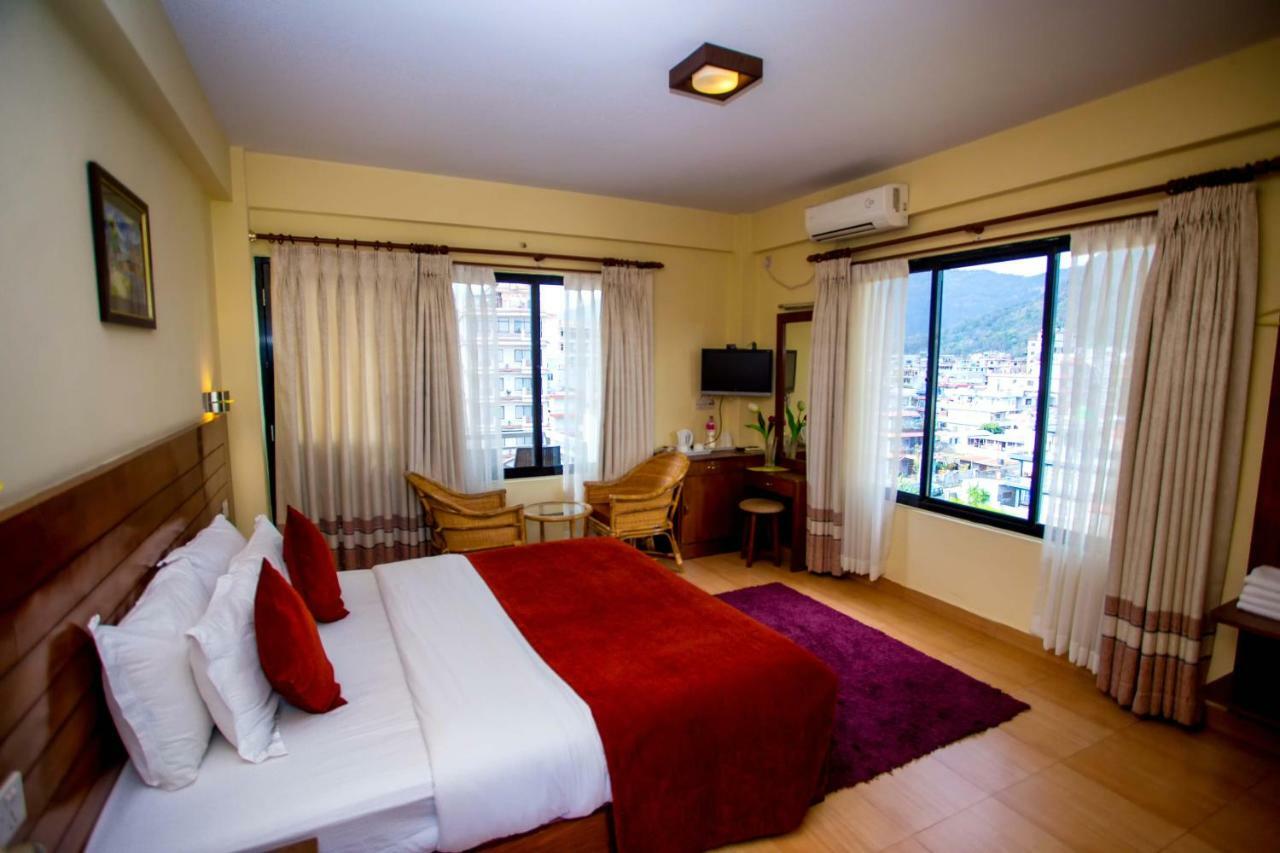 Hotel Tara Pokhara Ngoại thất bức ảnh