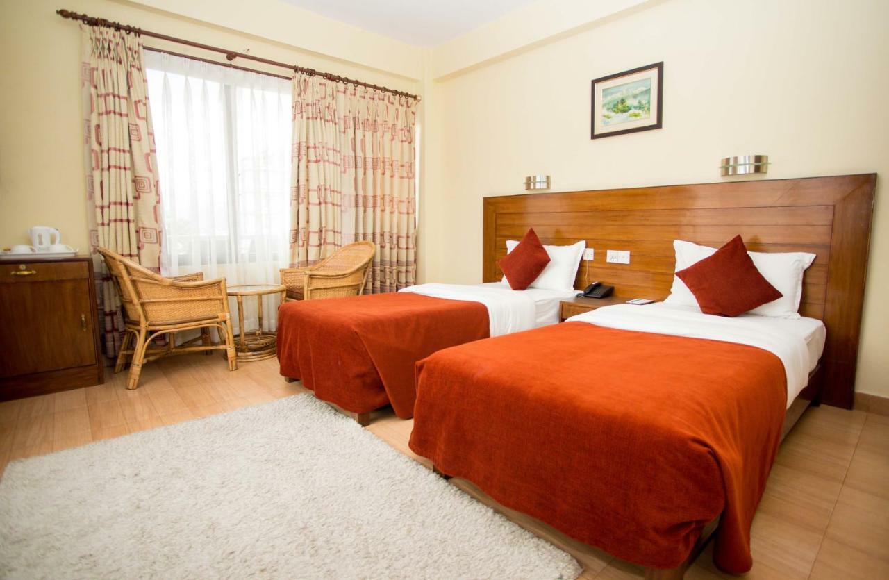 Hotel Tara Pokhara Ngoại thất bức ảnh