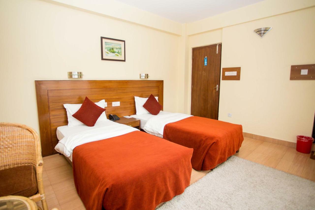 Hotel Tara Pokhara Ngoại thất bức ảnh