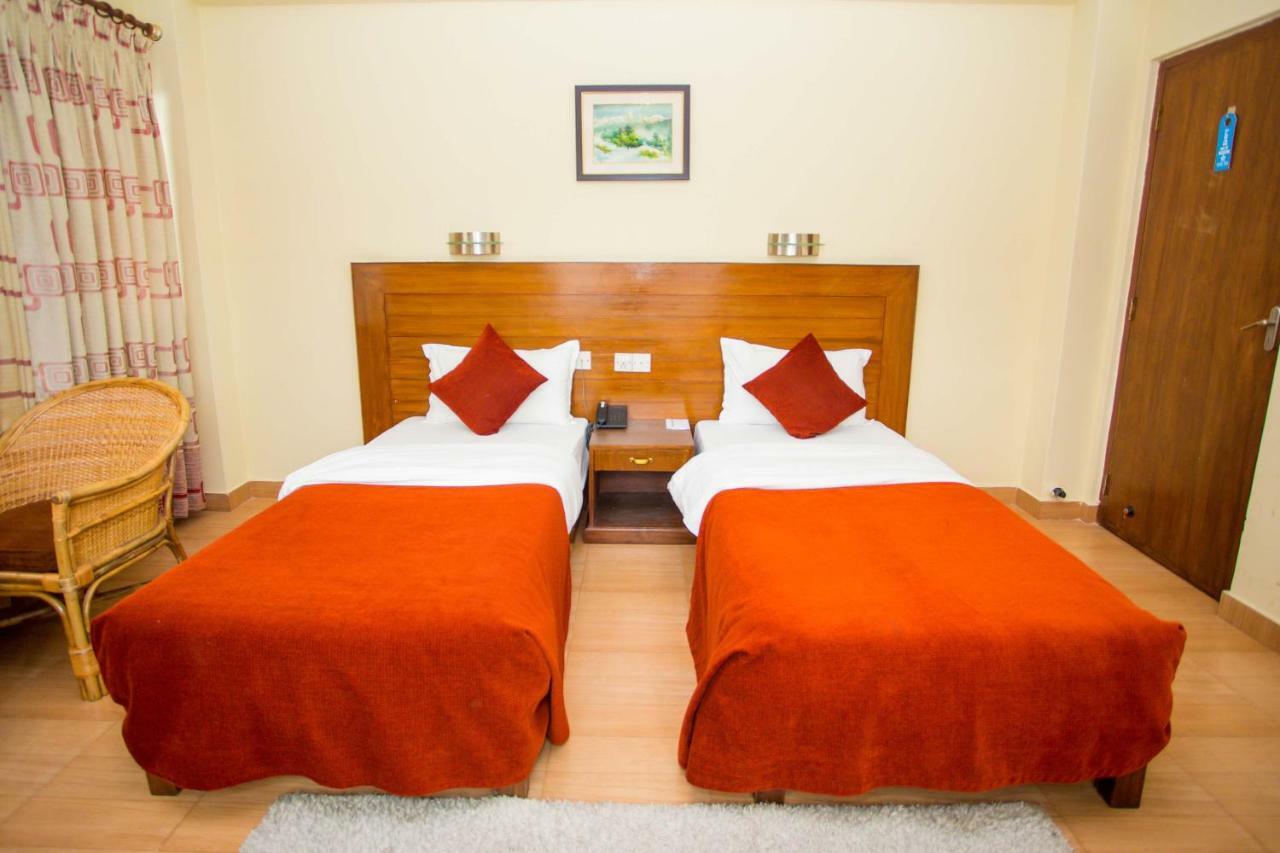 Hotel Tara Pokhara Ngoại thất bức ảnh