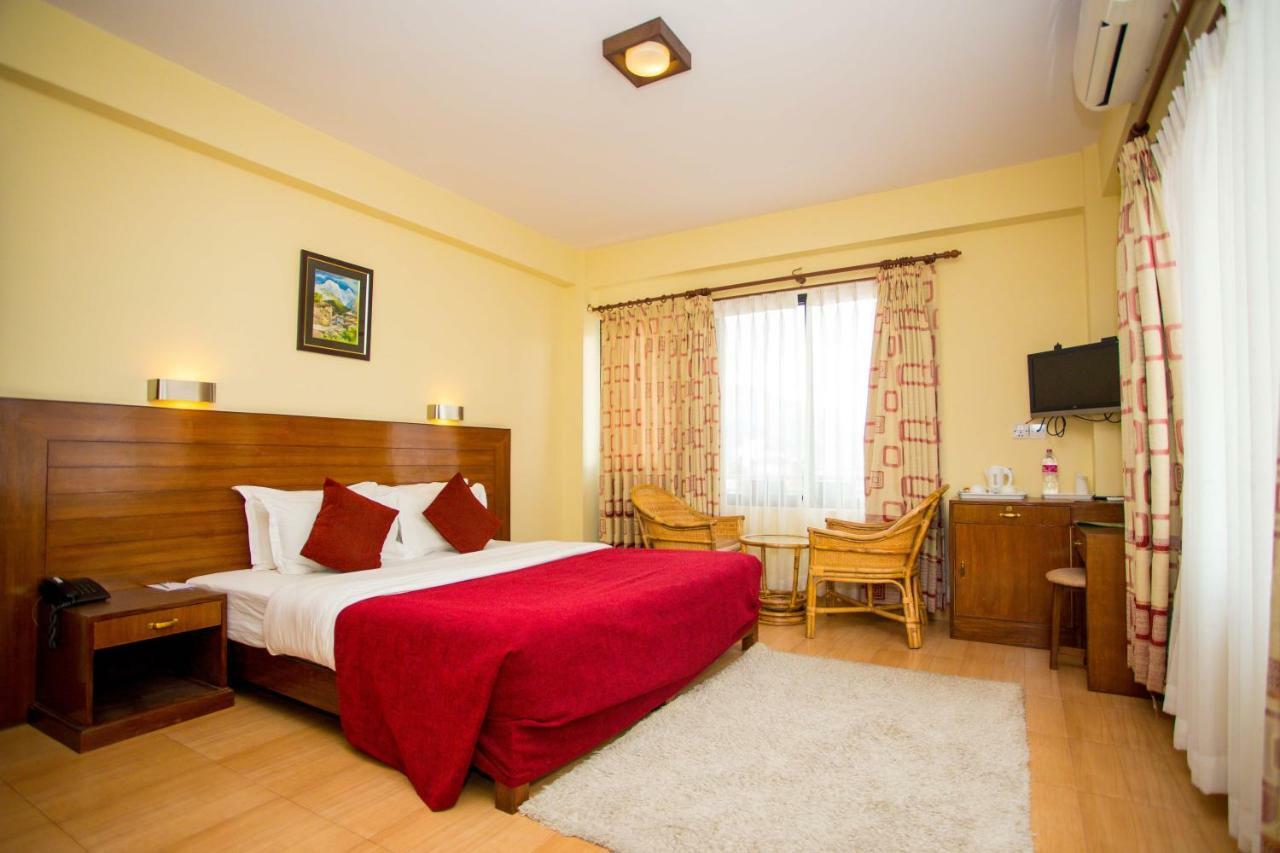 Hotel Tara Pokhara Ngoại thất bức ảnh