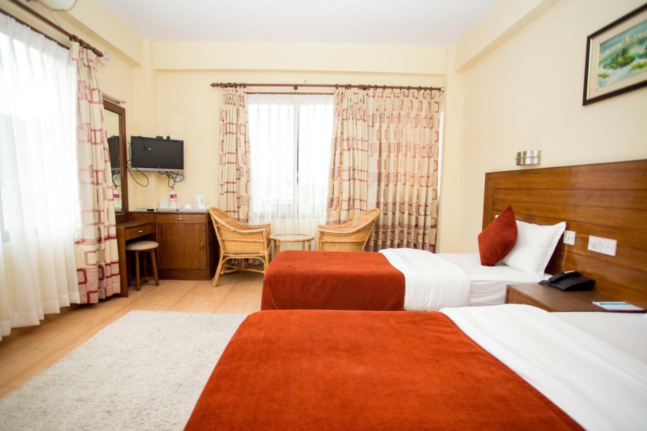 Hotel Tara Pokhara Ngoại thất bức ảnh