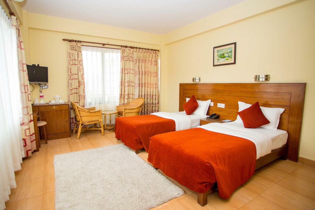 Hotel Tara Pokhara Ngoại thất bức ảnh